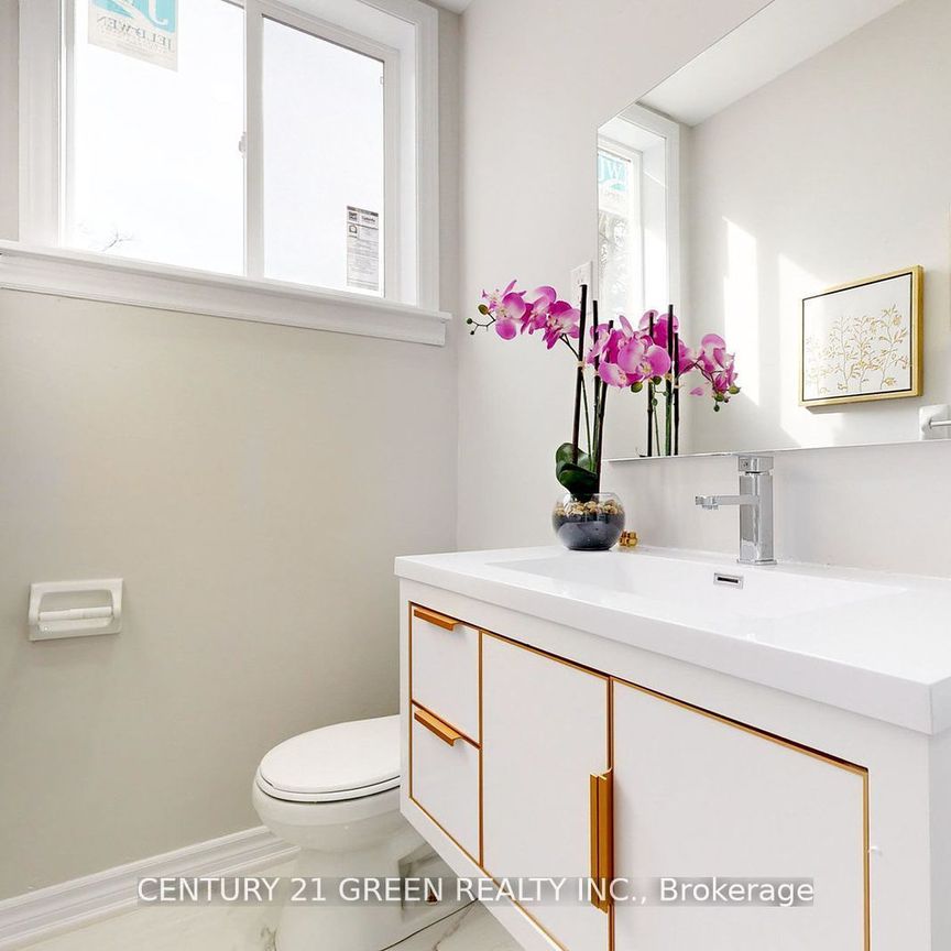 For Lease - 1813 Rossland Road Unit# Main, Whitby, Ontario - Photo 1