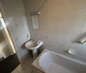 2 bedroom property to rent - Photo 6