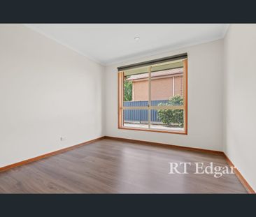 1/7 Holly Street, Preston, Vic 3072 - Photo 2