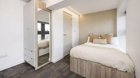 Superior Ensuite - Photo 5