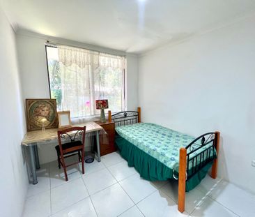 Well maintained 3 bedder Villa house 75 with beautiful garden in Ma... - Photo 5