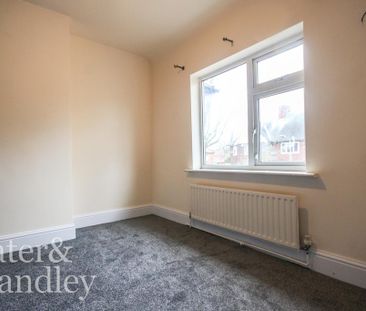 3 bedroom end of terrace house to rent - Photo 6