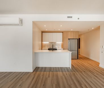 2800 Thimens, Montréal, QC - Photo 1