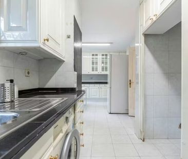 Calle del Abedul, Madrid, Community of Madrid 28036 - Photo 5