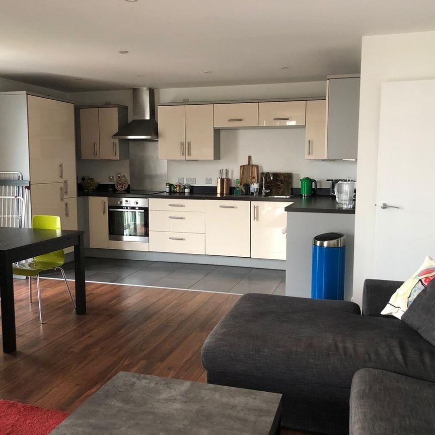 Room in a Shared Flat, Hay Currie Street, E14 - Photo 1