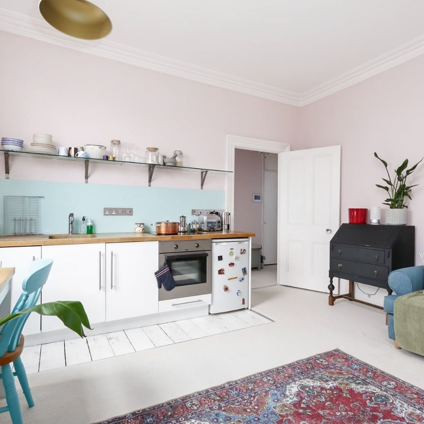 1 Bed Flat, Regents Park Road, NW1 - Photo 1