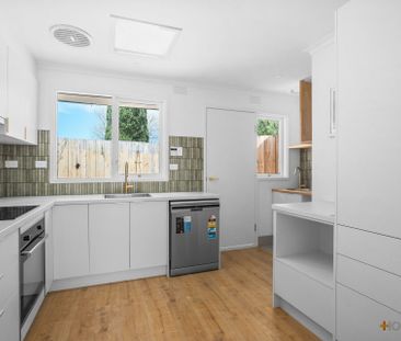 GORGEOUSLY RENOVATED | QUIET STREET - Photo 6
