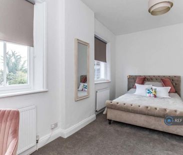 5 bedroom terraced house to rent - Photo 3