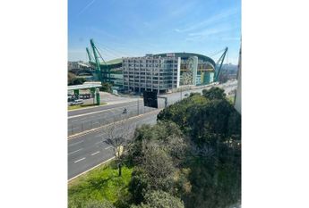 Apartamento T3 em Lisboa