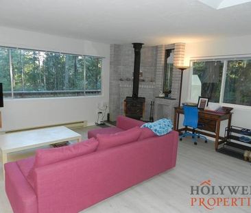 7263 Sechelt Inlet *HOLYWELL.CA* - Photo 2