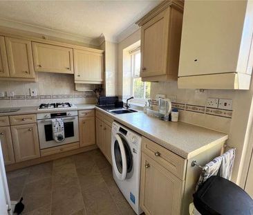 Tench Way, Romsey, Hampshire, SO51 - Photo 6