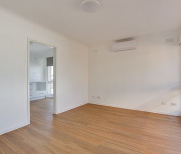 8/155 Verner Street Geelong - Photo 3