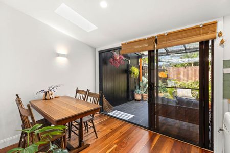 Tightly held and historically rich - Photo 4