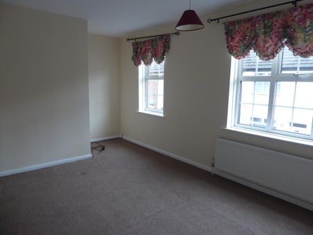 2 bedroom terraced house to rent - Photo 3