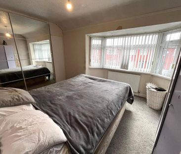 3 bedroom terraced house to rent - Photo 6