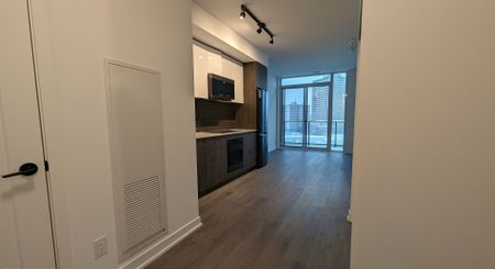 For Lease - 5 Defries Street Unit# 925, Toronto, Ontario - Photo 5