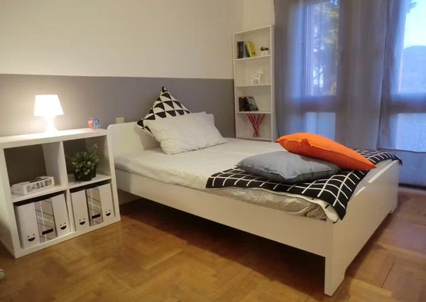 Via Vecchia, Padova, Veneto 35127