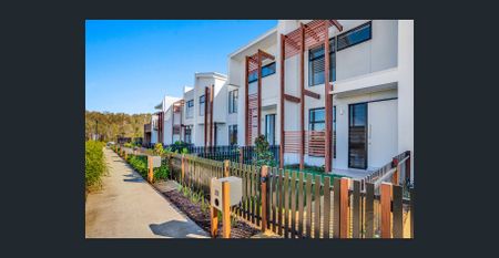 Beachside living - Photo 4