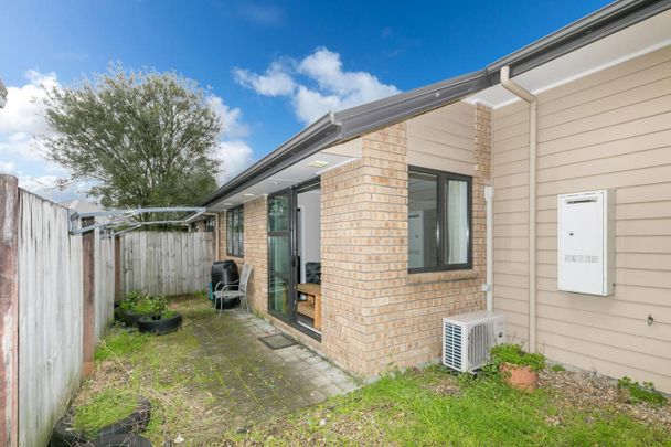 Modern Townhouse - Photo 1