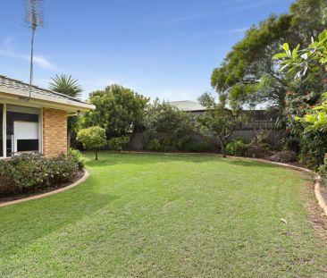4 bedroom house by the bay - Photo 2