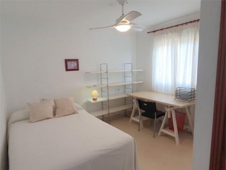 Piso de alquiler en Calle Navarro Ledesma, 158, El Cónsul - Ciudad Universitaria - El Romeral - Photo 3