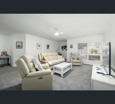 2/80 Morgan Street, Merewether, NSW 2291 - Photo 5