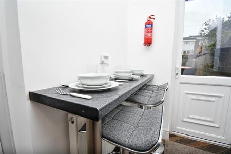 1 bed house share to rent in Deepdale Road, Preston, PR1 - Photo 2