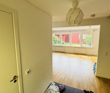 Täbyvägen - Foto 1