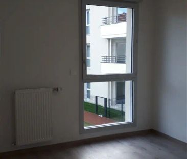 Location appartement 2 pièces - 42m² à Saint-maurice-de-beynost (01... - Photo 3