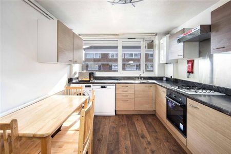 3 bedroom maisonette to rent - Photo 2