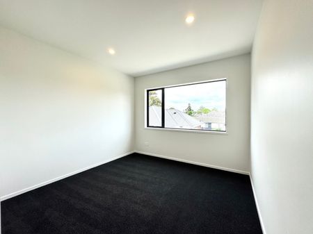 22A Royton Avenue, Mangere East, Auckland - Photo 2