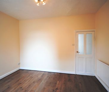 2 bedroom mid-terrace to rent Juddfield Street, Haydock, St. Helens... - Photo 2