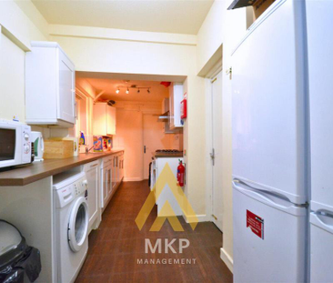 5 bedroom terraced house to rent - Photo 4