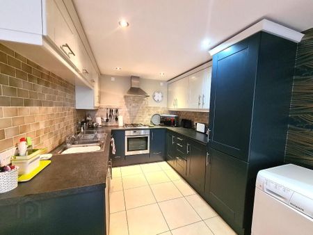 SHORT TERM, 8 Peninsula Apartments, Portrush, BT56 8AB - Photo 5