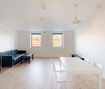 A brand new, high-spec one-bedroom flat in vibrant Bristol, offerin... - Photo 2