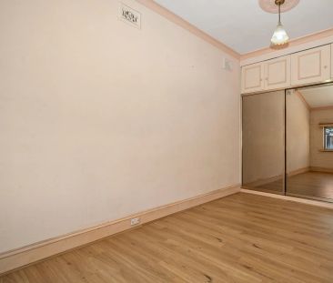 164 Mullens Street, - Photo 1