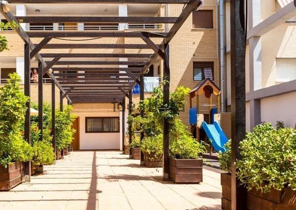 Alquiler de piso en Avenida Poeta Eduardo Flores, 86