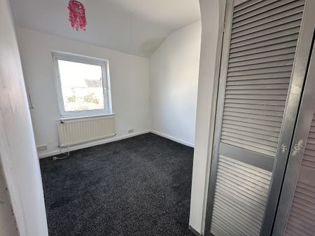 Manor Road, Doncaster, Askern - Photo 5