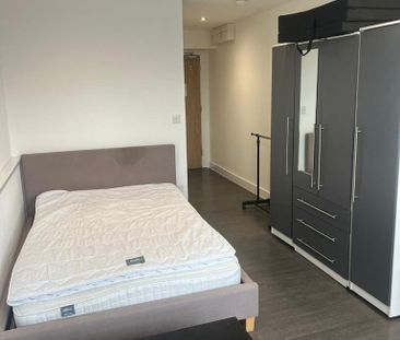 Studio to rent - Photo 4