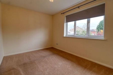 2 bedroom semi-detached house to rent - Photo 3