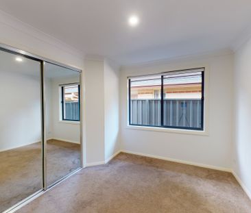 5/63 Lachlan Road, Cardiff NSW 2285 - Photo 1