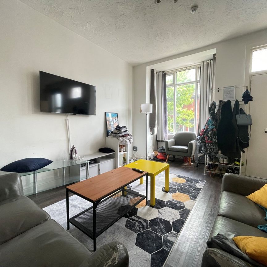 5 bedroom terraced house to rent - Photo 1