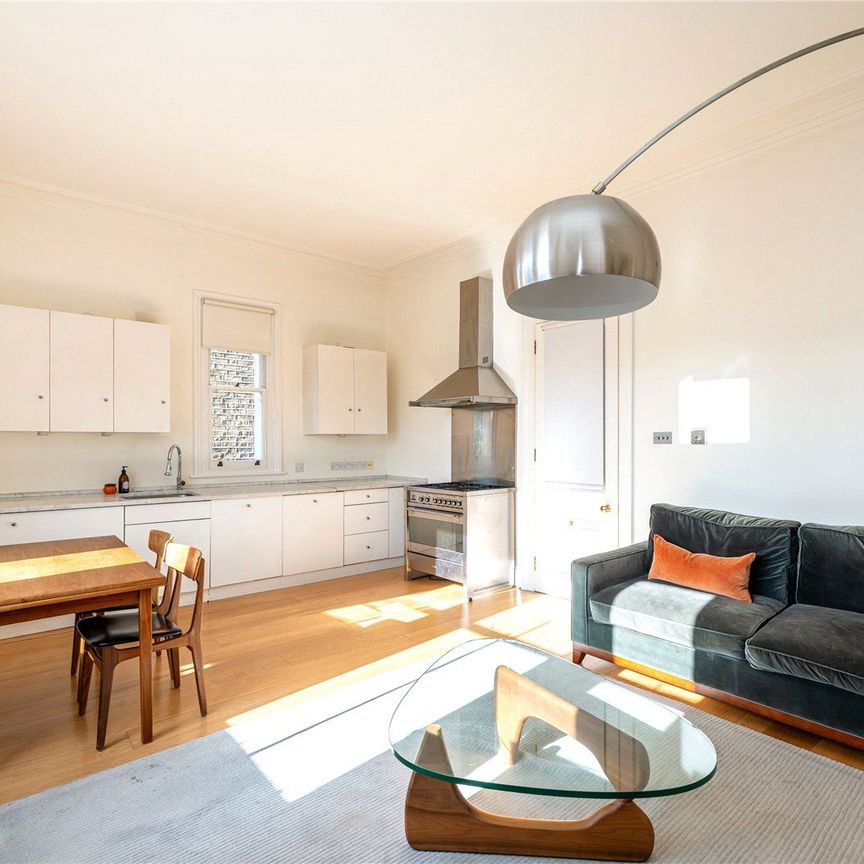 Blenheim Crescent, W11 - Photo 1