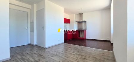 Location Appartement 2 pièces 40m² - Photo 2