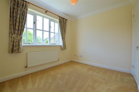 4 bedroom detached house to rent - Photo 5