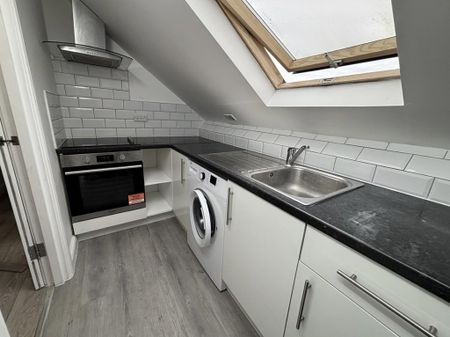 2 bedroom flat to rent - Photo 5