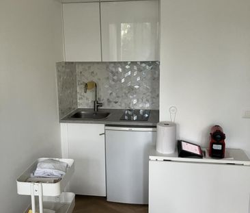 Modern studio in Florissant - Foto 2