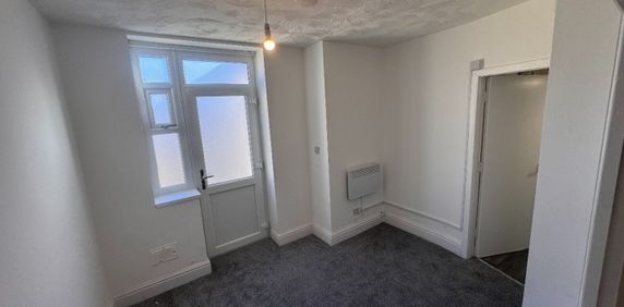 Flat , Osbourne Apartments, Maitland Avenue, Thornton-Cleveleys - Photo 2