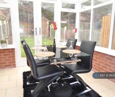 2 bedroom terraced house to rent - Photo 4