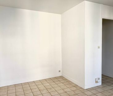 Location Appartement 1 pièce 21m² - Photo 2